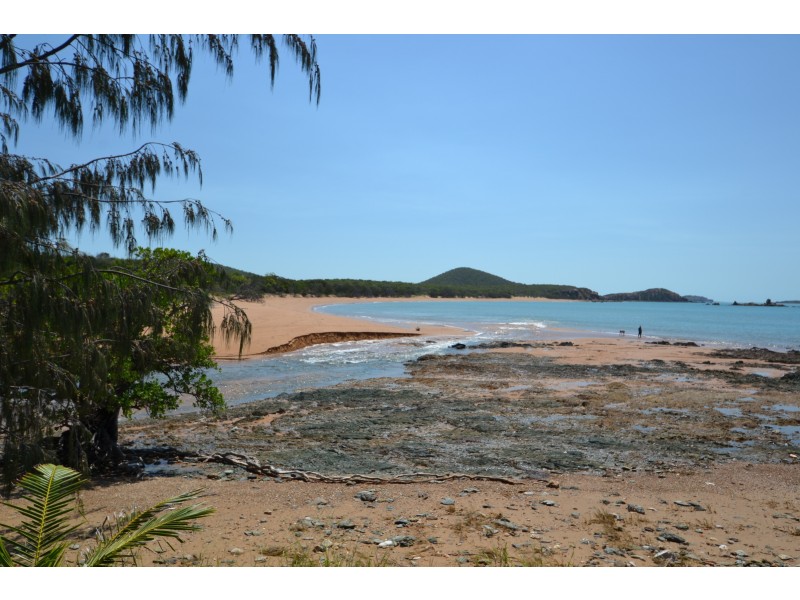 25 Schnapper Dr, Stanage QLD 4702