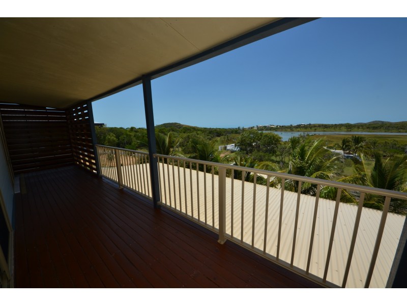 25 Schnapper Dr, Stanage QLD 4702