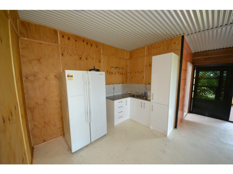 25 Schnapper Dr, Stanage QLD 4702