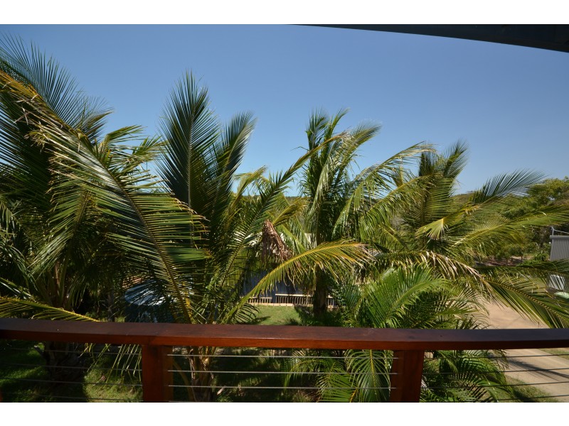 25 Schnapper Dr, Stanage QLD 4702