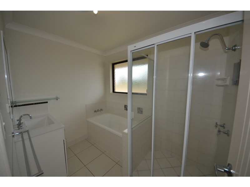 111 Washpool Rd, Gracemere QLD 4702