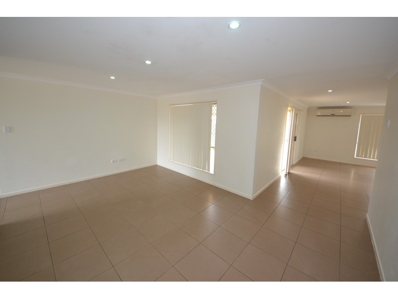 11 Kerrie Meares Cres, Gracemere QLD 4702