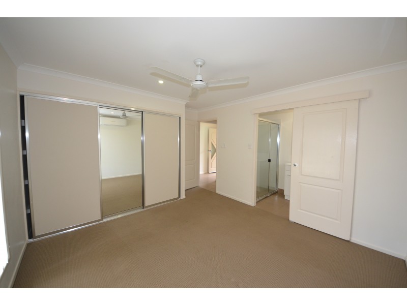 11 Kerrie Meares Cres, Gracemere QLD 4702