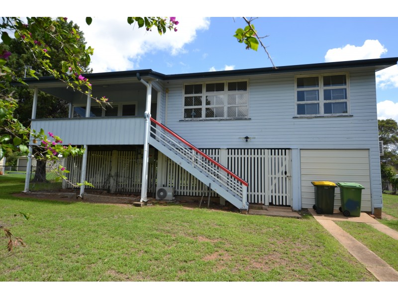 10 Sheil Cres, Mount Morgan QLD 4714