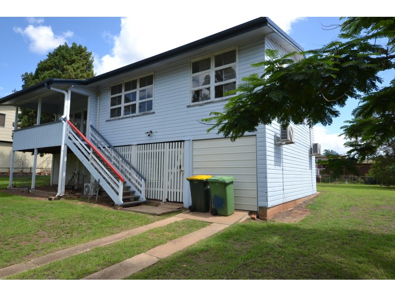 10 Sheil Cres, Mount Morgan QLD 4714