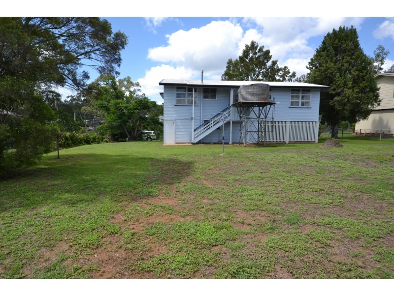 10 Sheil Cres, Mount Morgan QLD 4714