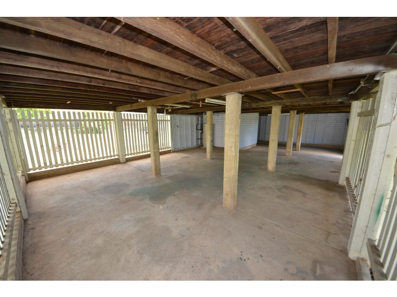 10 Sheil Cres, Mount Morgan QLD 4714