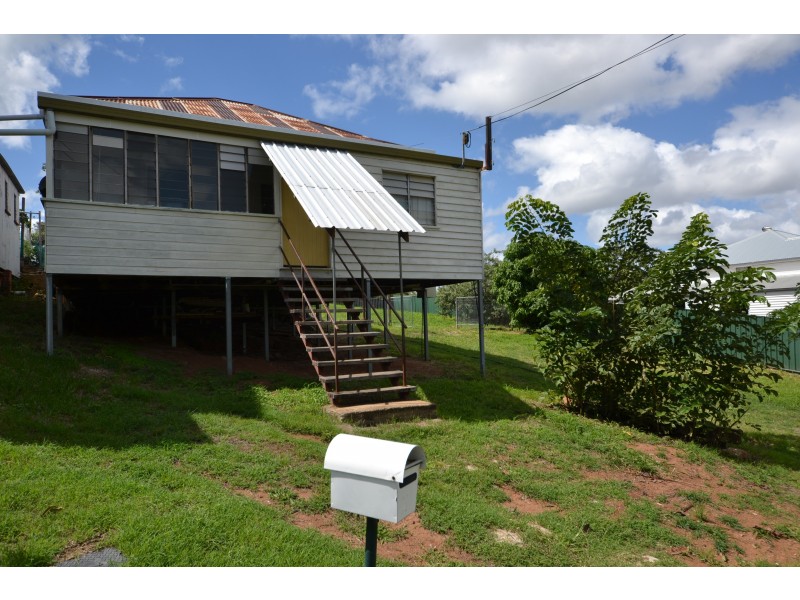 1 Meinberg St, Mount Morgan QLD 4714