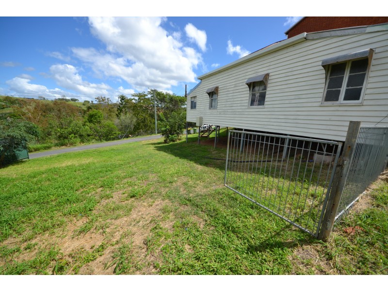 1 Meinberg St, Mount Morgan QLD 4714