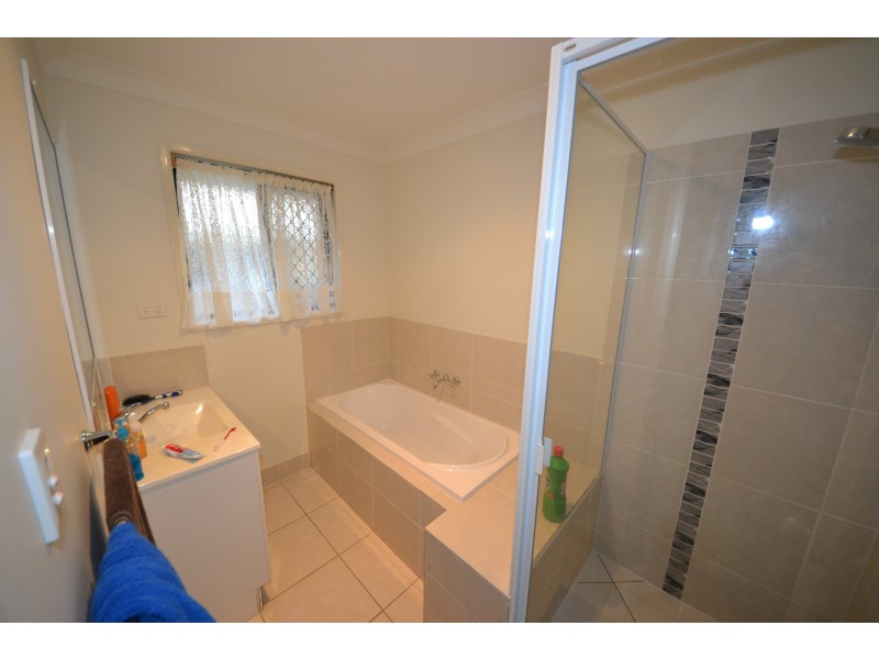 4 Koolamarra Drive, Gracemere QLD 4702