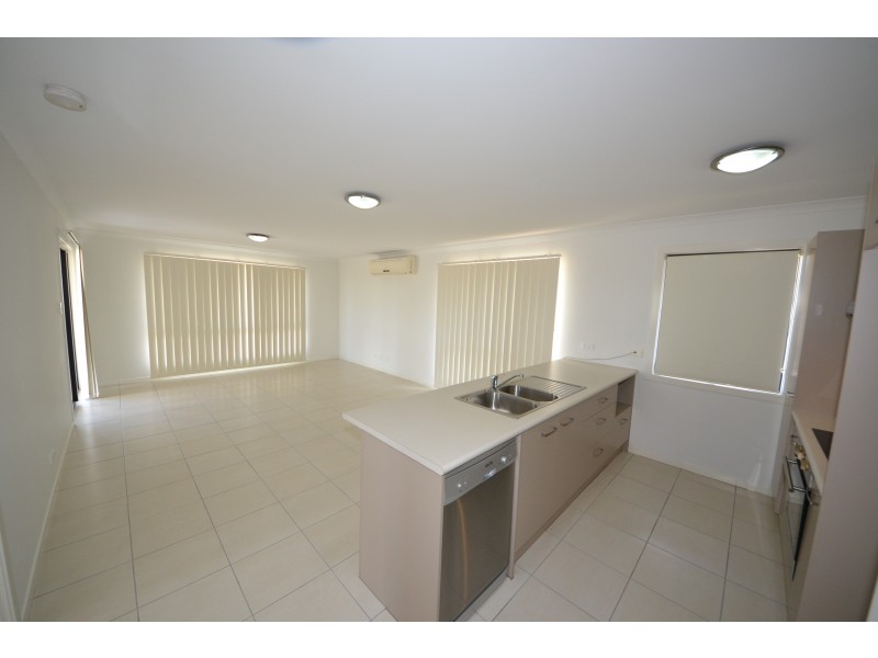 10 Rahima Ct, Gracemere QLD 4702