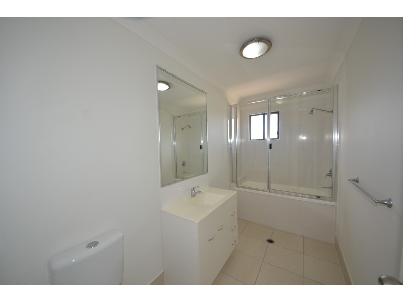 10 Rahima Ct, Gracemere QLD 4702