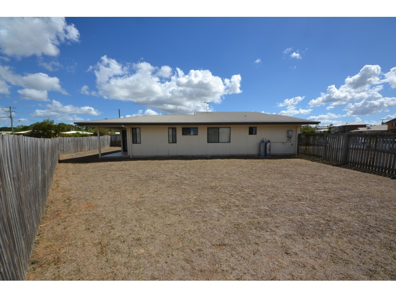 10 Rahima Ct, Gracemere QLD 4702
