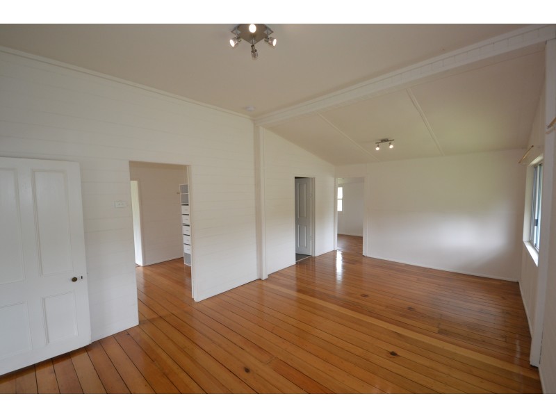 5 Killarney Lane, Mount Morgan QLD 4714