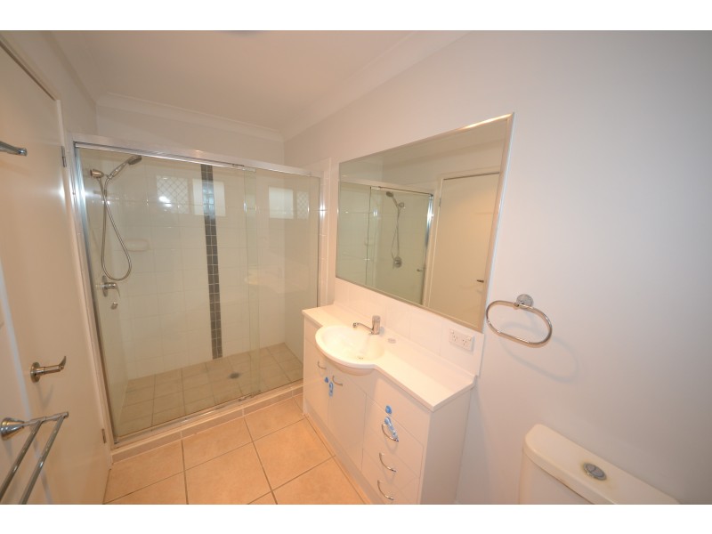 63 Victoria St, Gracemere QLD 4702