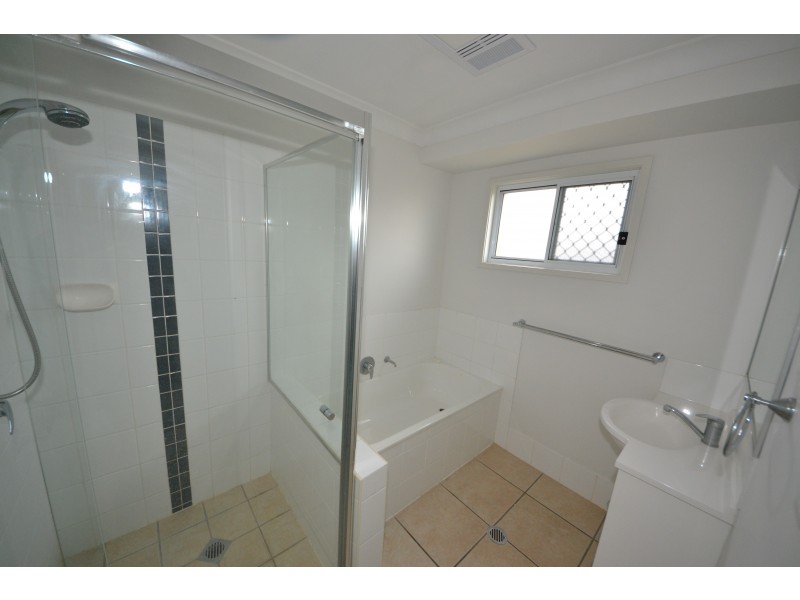 63 Victoria St, Gracemere QLD 4702