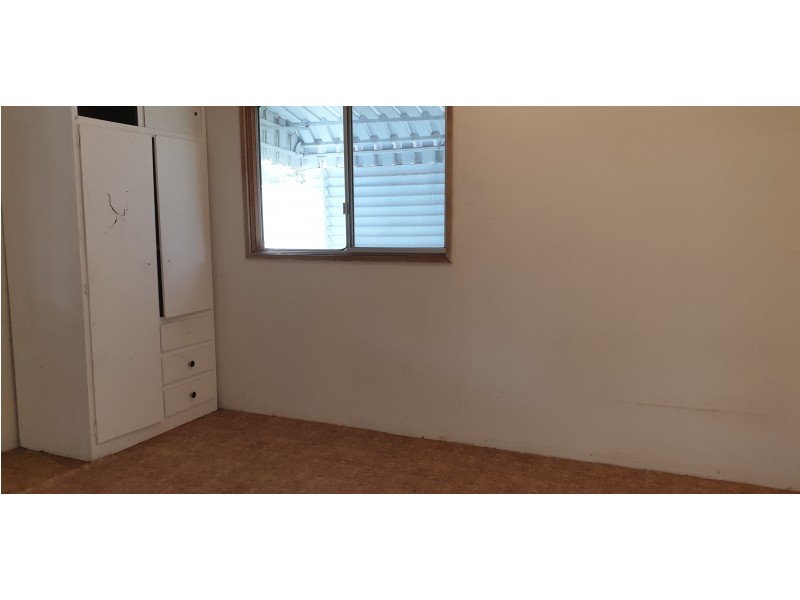 8 Dee Esp, Mount Morgan QLD 4714