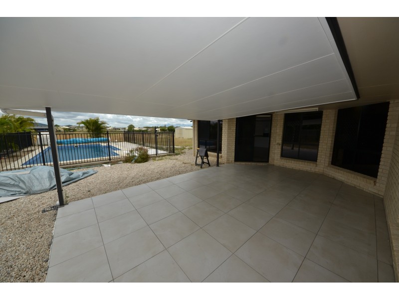 24 Cherryfield Rd, Gracemere QLD 4702