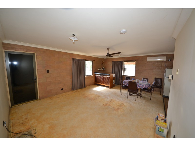 49582 Burnett Highway, Oakey Creek QLD 4714