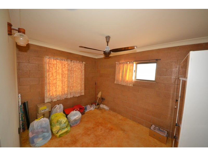 49582 Burnett Highway, Oakey Creek QLD 4714