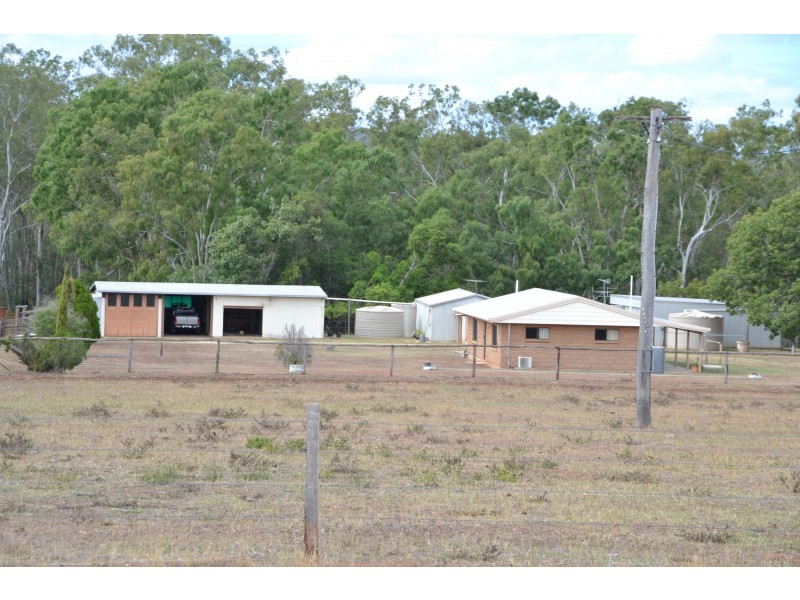 49582 Burnett Highway, Oakey Creek QLD 4714