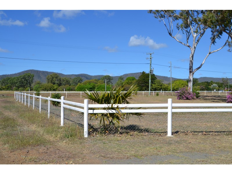 5 Kroombit Dr, Bouldercombe QLD 4702
