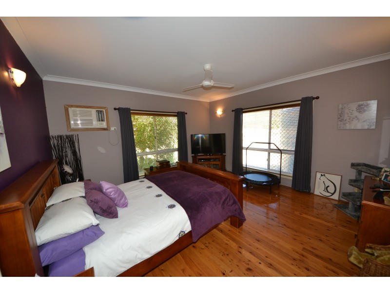 5 Kroombit Dr, Bouldercombe QLD 4702