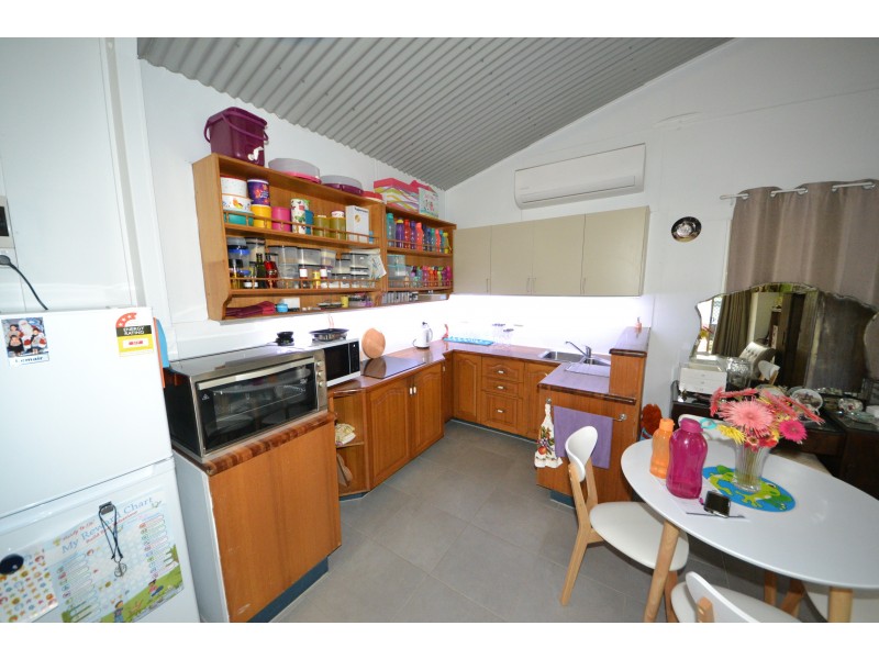 11 Platen St, Gracemere QLD 4702