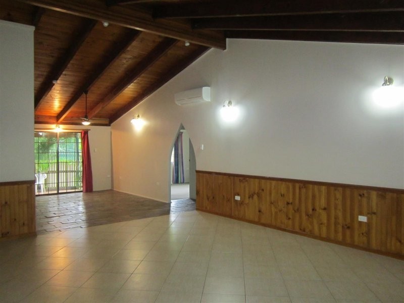 2 Archer Rd, Gracemere QLD 4702