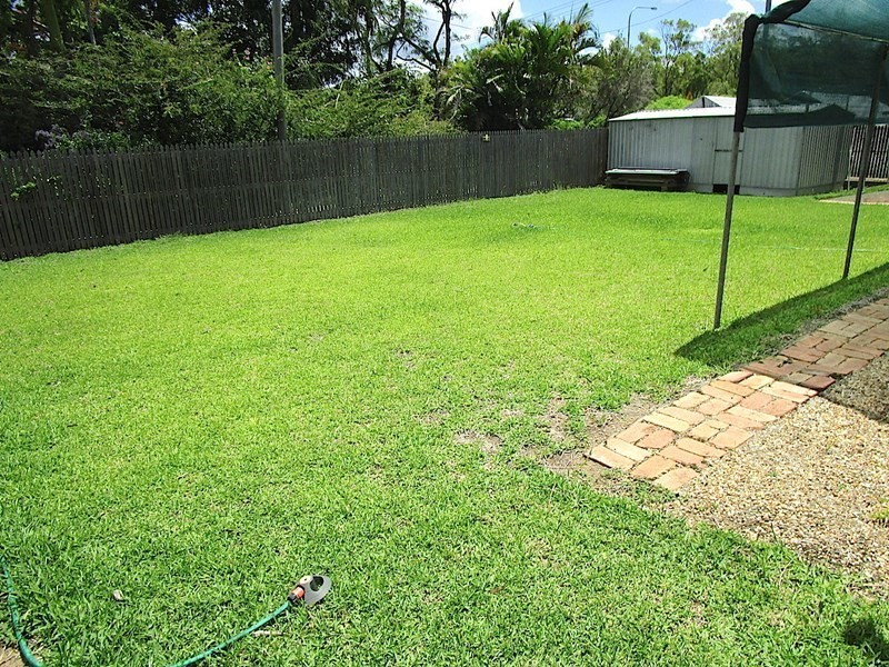 2 Archer Rd, Gracemere QLD 4702