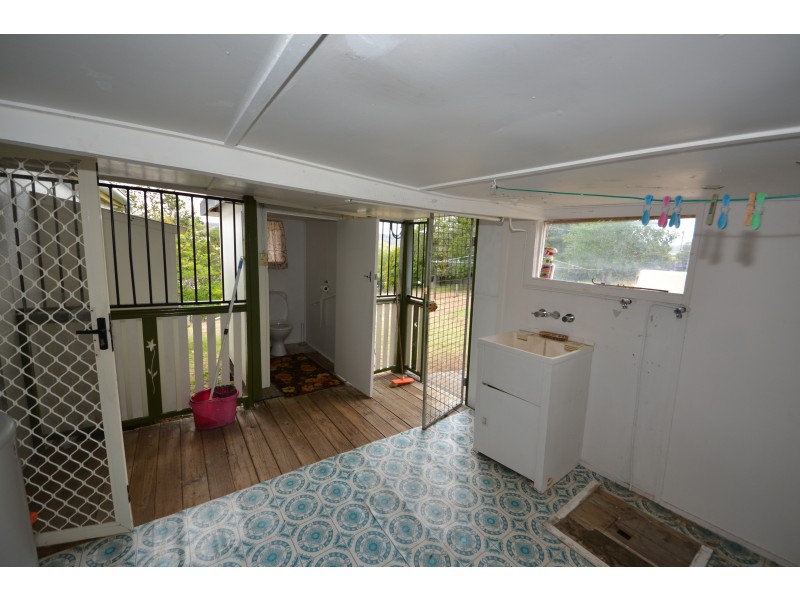 101 Morgan St, Mount Morgan QLD 4714