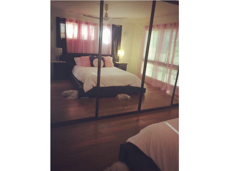 30 Middle Rd, Gracemere QLD 4702