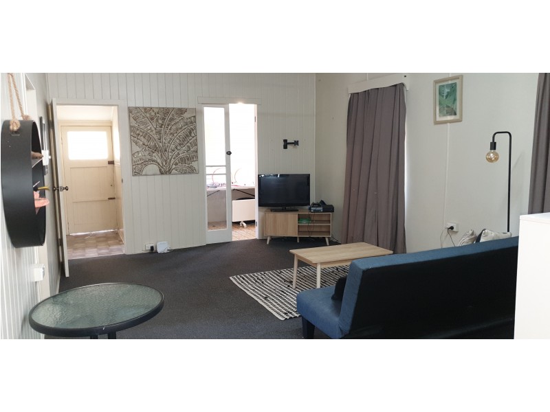 31 Darcy St, Mount Morgan QLD 4714