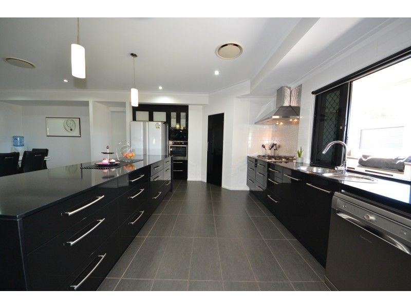 20 Corella Dr, Gracemere QLD 4702