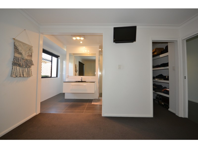 20 Corella Dr, Gracemere QLD 4702