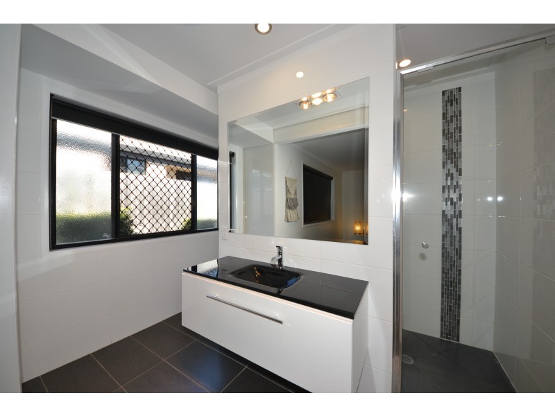 20 Corella Dr, Gracemere QLD 4702