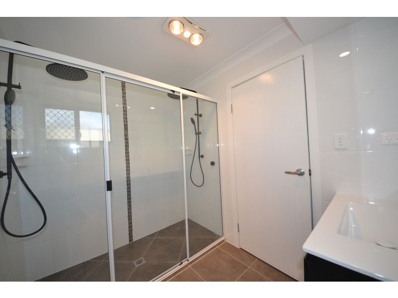 13 Olympic Ave, Gracemere QLD 4702