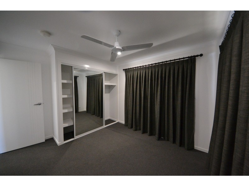 13 Olympic Ave, Gracemere QLD 4702