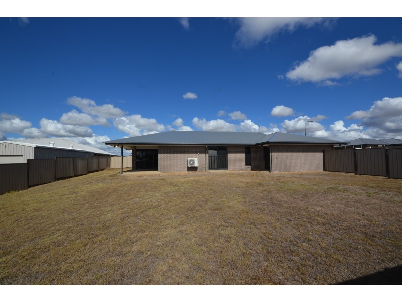13 Olympic Ave, Gracemere QLD 4702