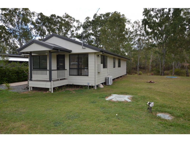 18 Showgrounds Rd, Horse Creek QLD 4714