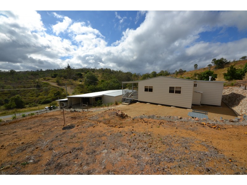 18 William St, Mount Morgan QLD 4714