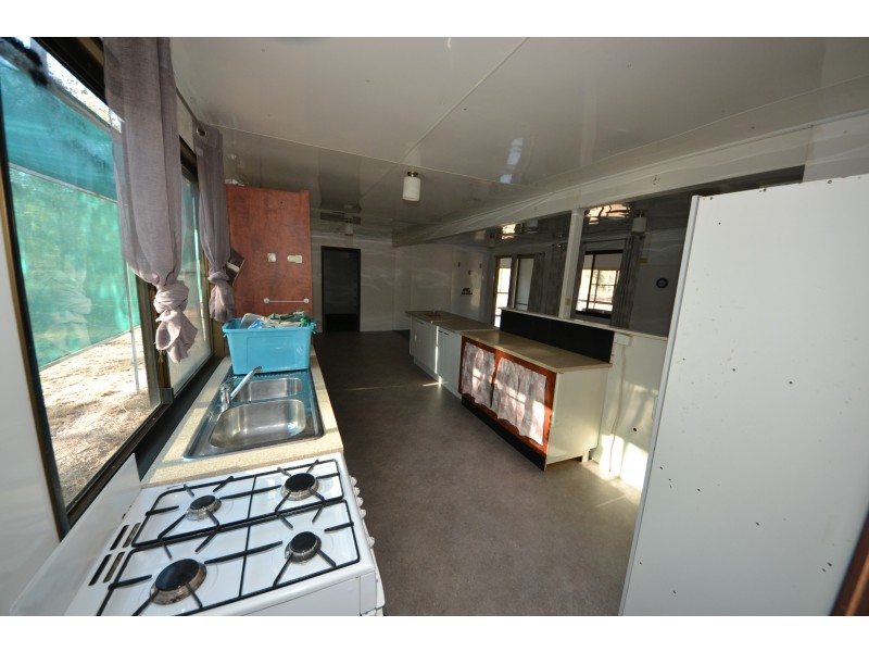 49095 Burnett Hwy, Wura QLD 4714