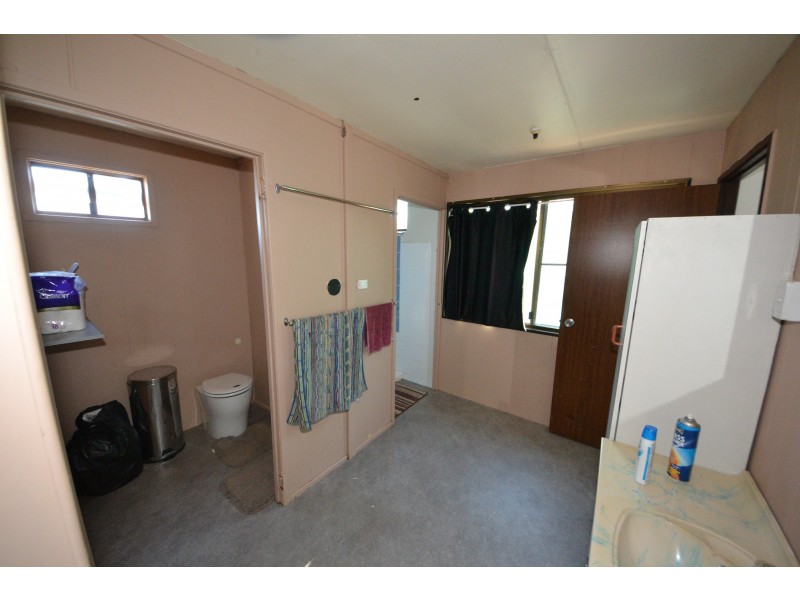 49095 Burnett Hwy, Wura QLD 4714