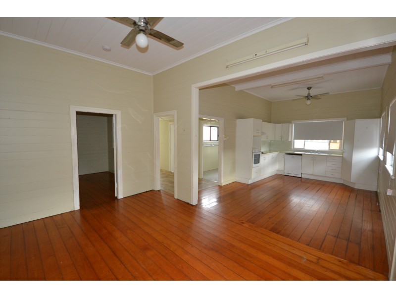 2 Alma St, Rockhampton City QLD 4700