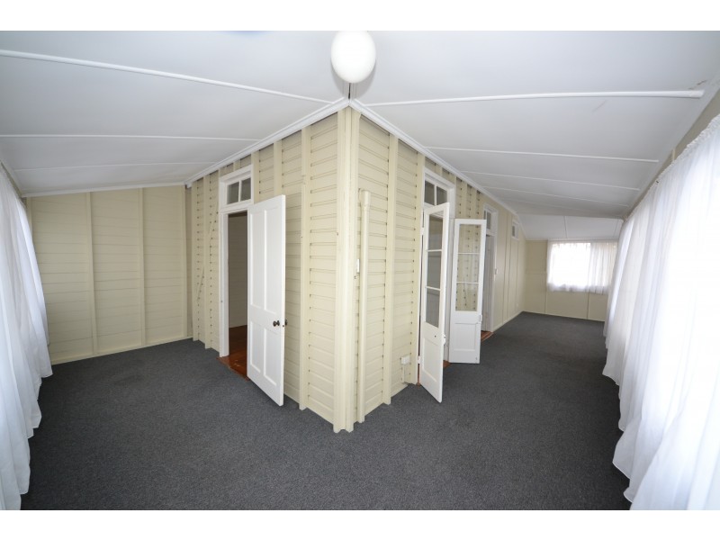 2 Alma St, Rockhampton City QLD 4700