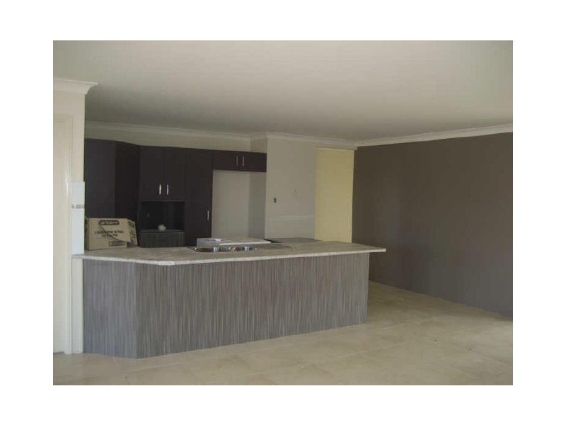 16 Joseph St, Gracemere QLD 4702