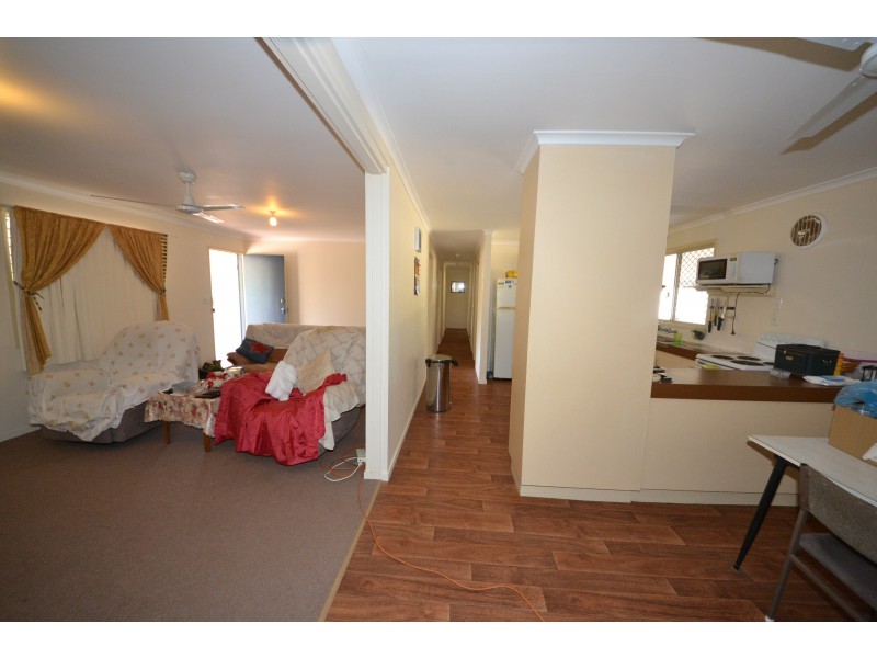 15 Elizabeth St, Duaringa QLD 4712
