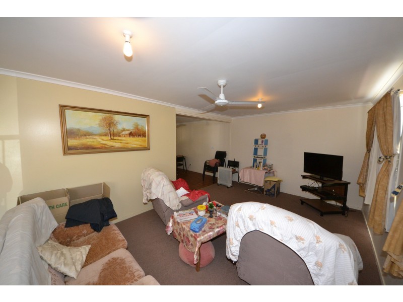 15 Elizabeth St, Duaringa QLD 4712