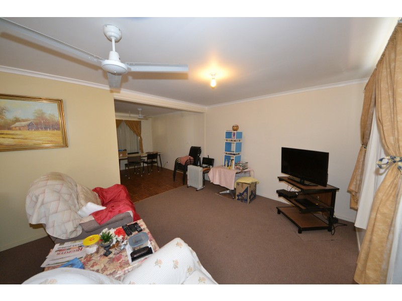 15 Elizabeth St, Duaringa QLD 4712