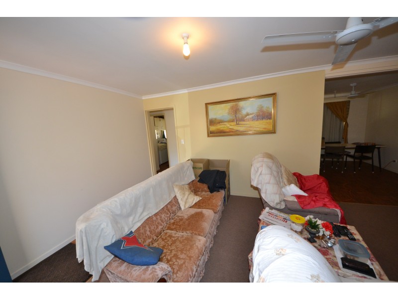 15 Elizabeth St, Duaringa QLD 4712